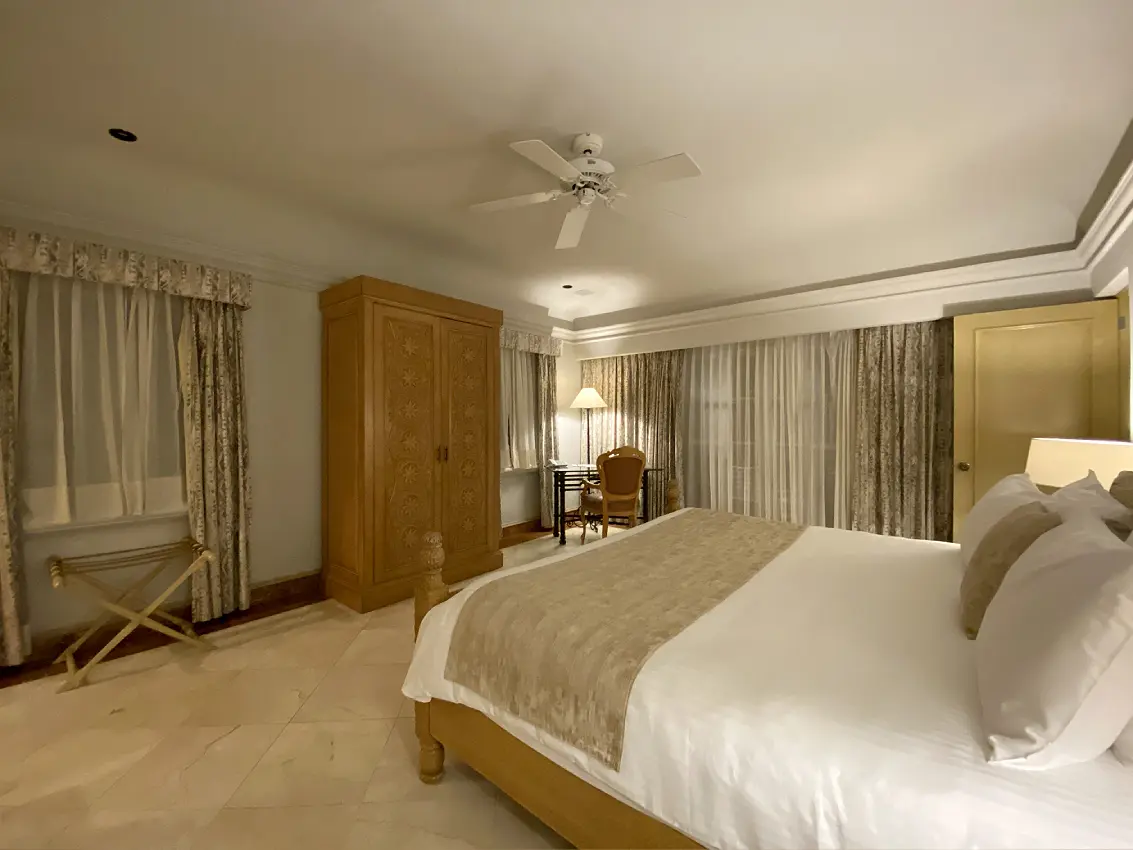 Accommodations Executive Suite Isla Navidad Resort