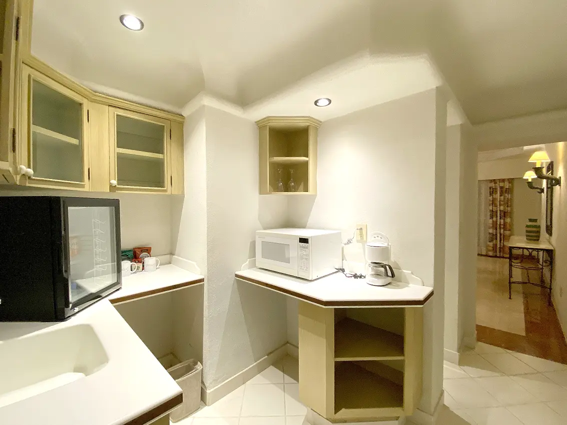 Accommodations Executive Suite Isla Navidad Resort