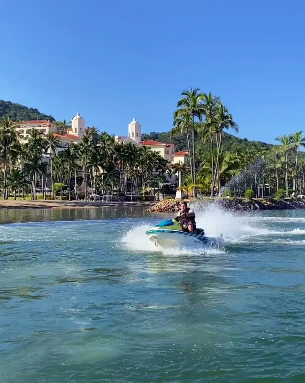 Experiencias Moto Acuática, Grand Isla Navidad Resort, Hotel en Manzanillo Colima, frente a Barra de Navidad