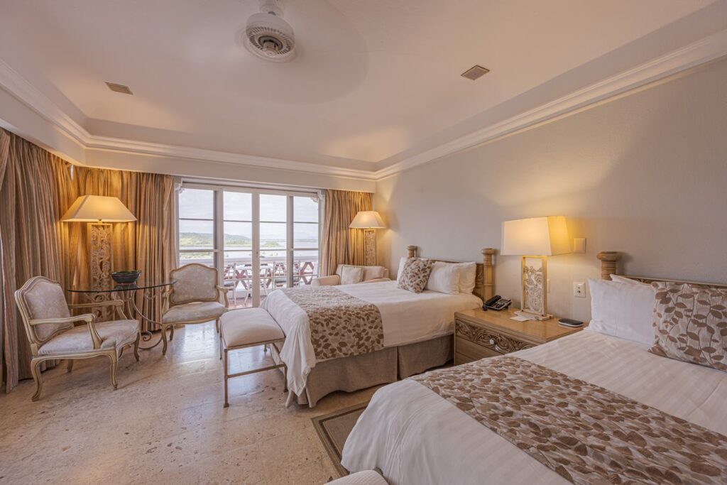 Habitación Grand de Lujo, Hotel Grand Isla Navidad Resort, Hotel en Manzanillo Colima