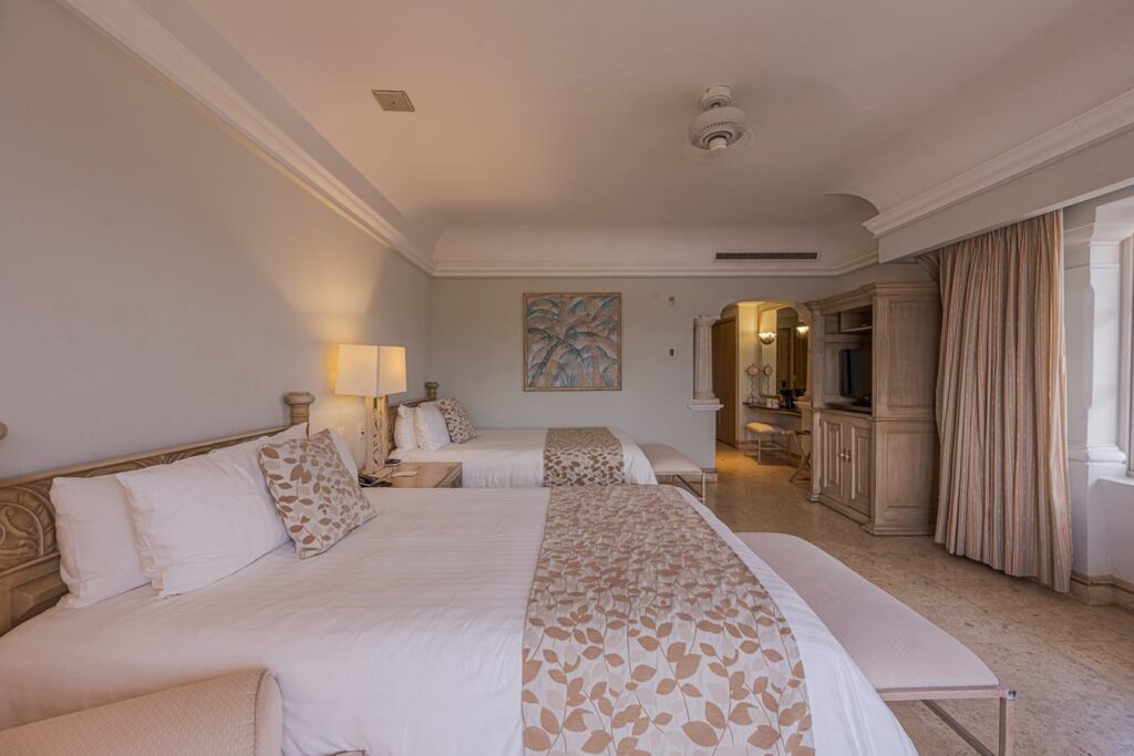 Habitación Grand de Lujo, Hotel Grand Isla Navidad Resort, Hotel en Manzanillo Colima